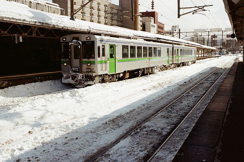 File:Otaru Station 2016-02-02.jpg