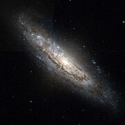 NGC2748-hst-R814GB450.jpg