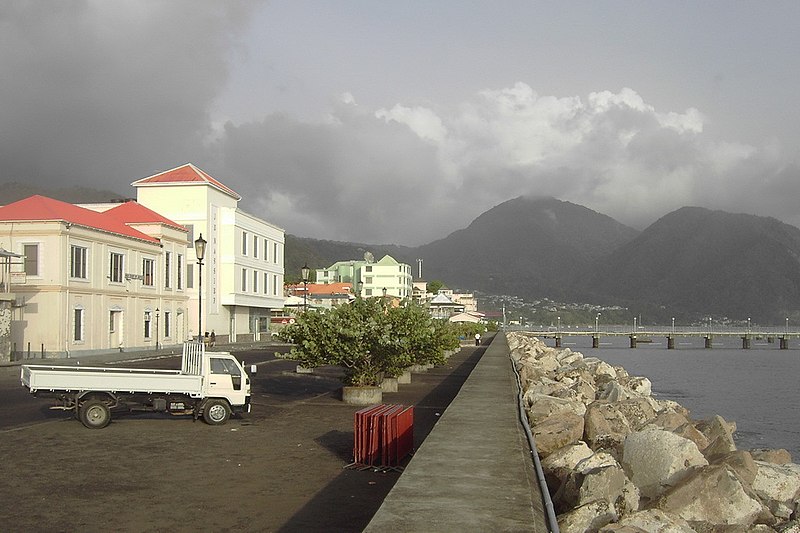 File:Roseau (Dominica) - panoramio.jpg