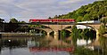 Le confluent de la Sûre et de la Moselle ; le pont ferroviaire.