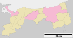 Mapa konturowa prefektury Tottori, na dole po lewej znajduje się punkt z opisem „Powiat Hino”