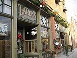 LaRoe's Restaurant, one of the oldest businesses in Grand Rapids