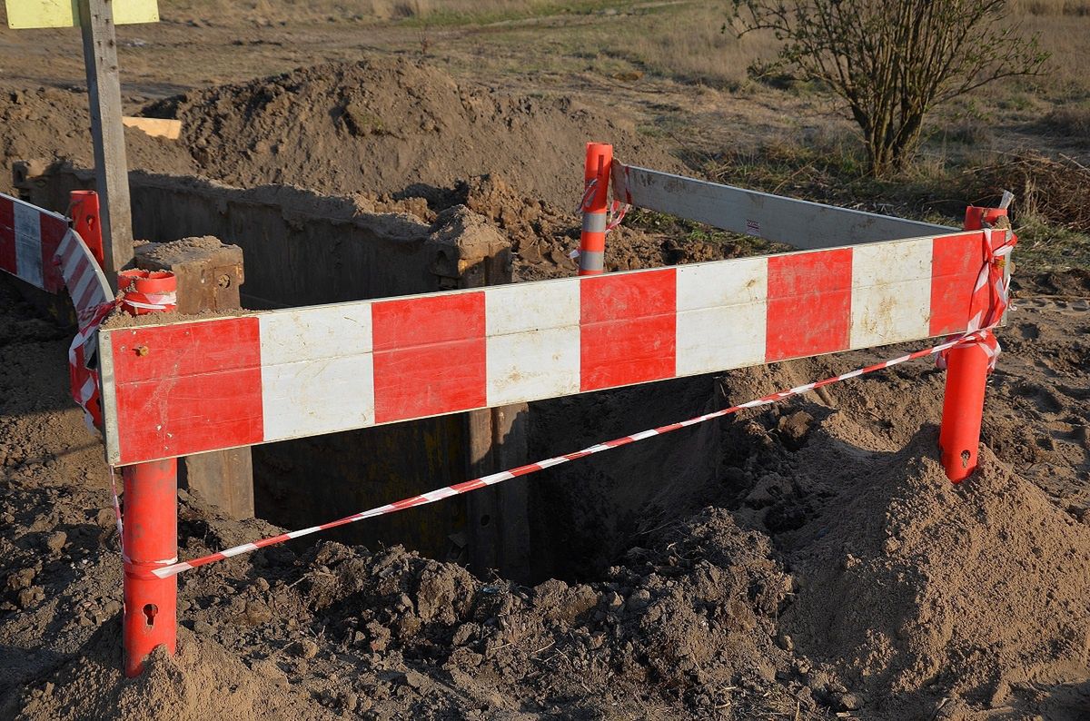 Tragedia przy budowie kanalizacji. Nie żyje 31-letni mężczyzna