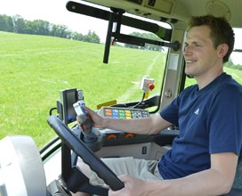 FENDT-TESTIMONIAL-Andrew-Herron_Ireland_Fendt-300-Vario 2