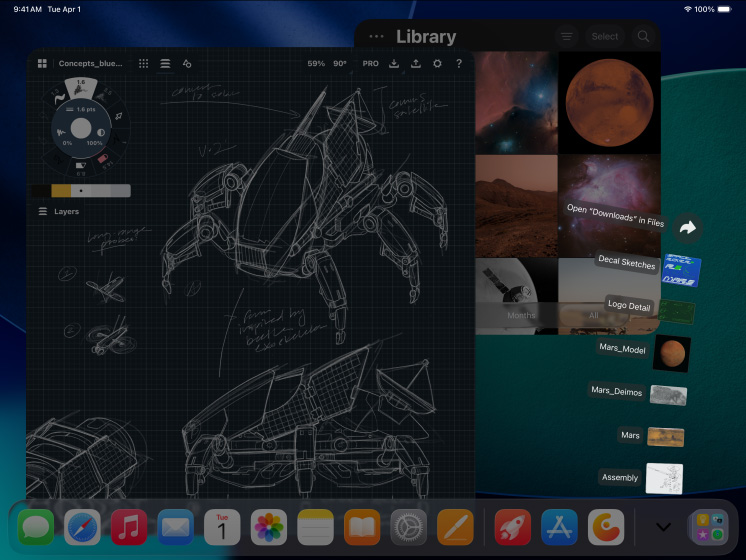 Trei dispozitive iPad Pro, exterior frontal, dispunere orizontală, culoare Negru cosmic, cu Apple Pencil Pro așezat deasupra fiecărui iPad Pro, cele trei ecrane afișează aplicații de editare foto cu proiecte deschise: un model pe fundal roșu, schițe de proiecte mecanice cu instrumente de ajustare a culorilor, biblioteca foto, fișiere din dosarul Descărcări deschise în evantai și un software de modelare 3D cu forme geometrice, adnotări și formule scrise de mână