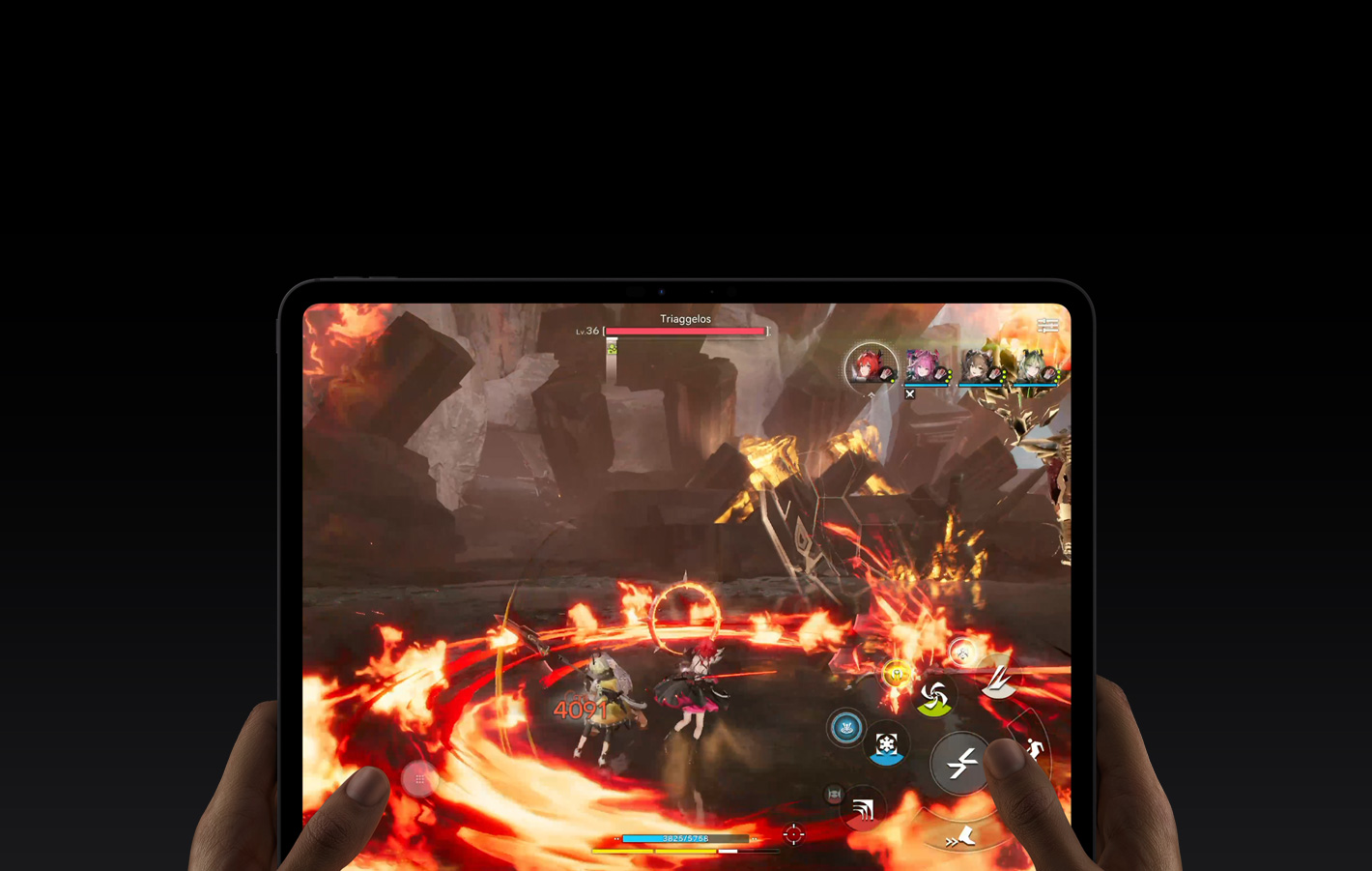 iPad Pro, önden dış görünüm, aygıt yatay pozisyonda sol ve sağ ellerle tutuluyor, yuvarlatılmış köşeler, siyah ekran çerçevesi, ekranında Arknights: Endfield video oyunu oynanıyor