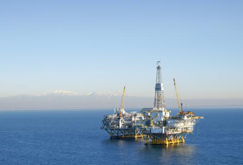 Offshore oil platform