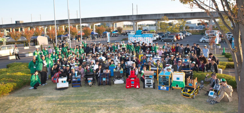 Group photograph taken after the closing ceremony of the final experiment