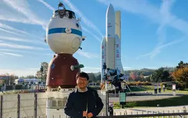 Dedong Wang visiting Cité de l’Espace