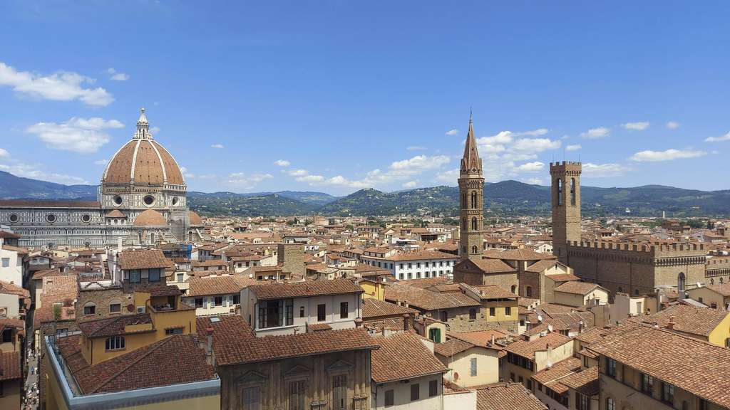 Beliebte Urlaubsstadt plant 2026 drastisches Verbot für Restaurants – auch Touristen sind betroffen