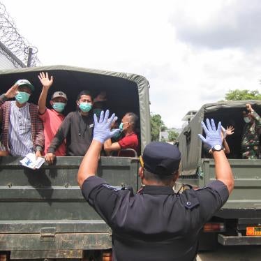 Indonesian prisoners approaching the end of their sentences are released to avoid a coronavirus outbreak in overcrowded prisons in Depok, near Jakarta, Indonesia, April 2, 2020. 