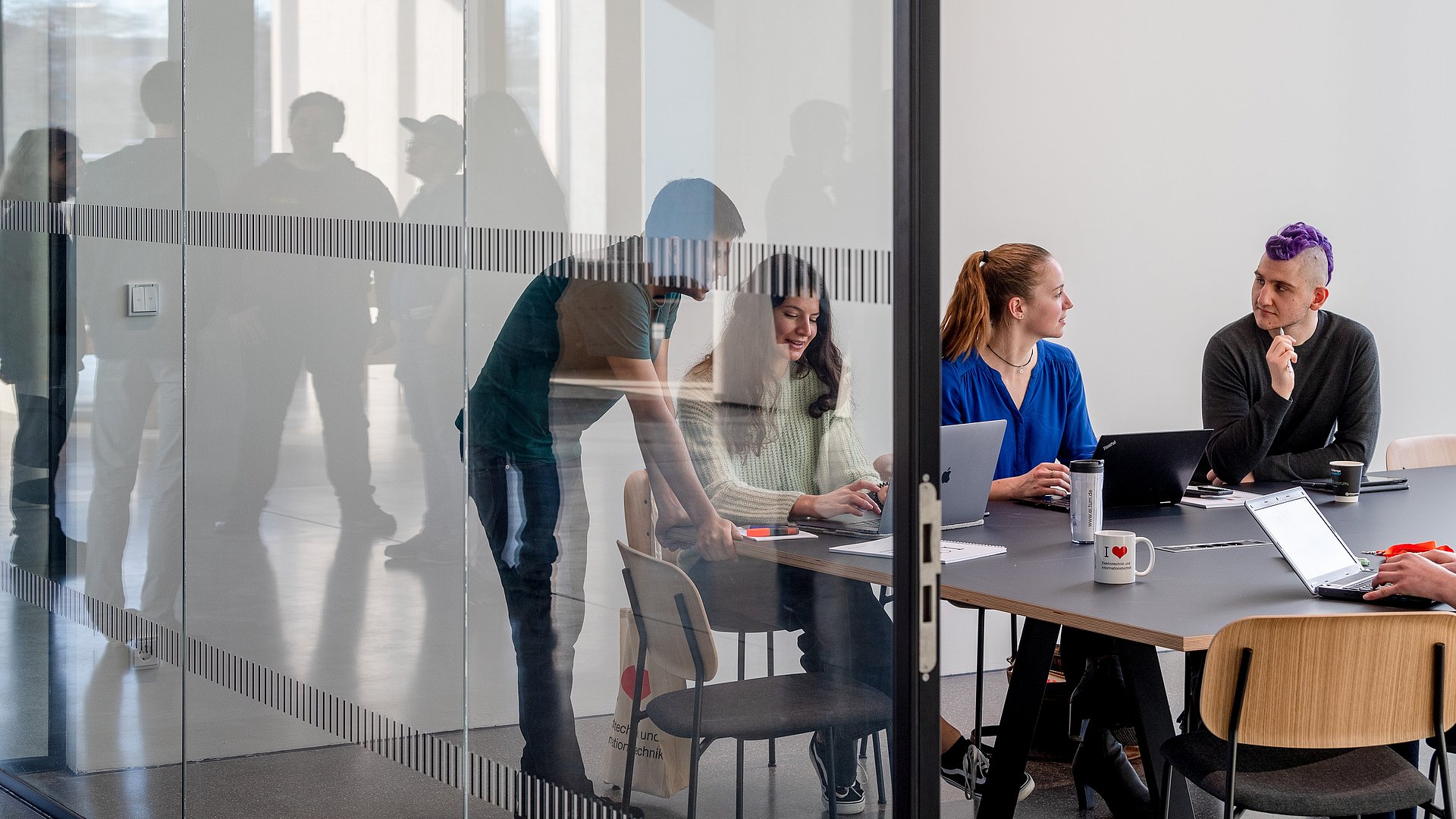 Group work in a class of electrical engineering and information technology students