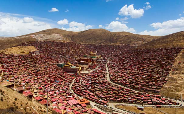 重庆到色达旅游_[色达自驾]重庆自驾色达五明佛学院四日旅游<重庆自驾旅游，自驾色达四日游，游色达五明佛学院+天葬台+塔公草原+墨石公园等，佛国之下洗涤身心！>